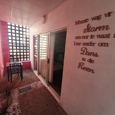Leach Lodge Kuruman Eksteriør bilde
