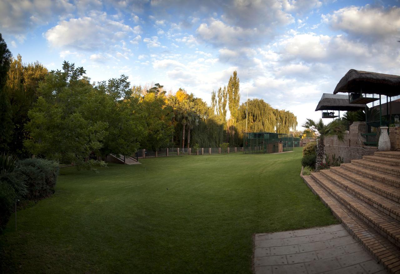 Leach Lodge Kuruman Eksteriør bilde