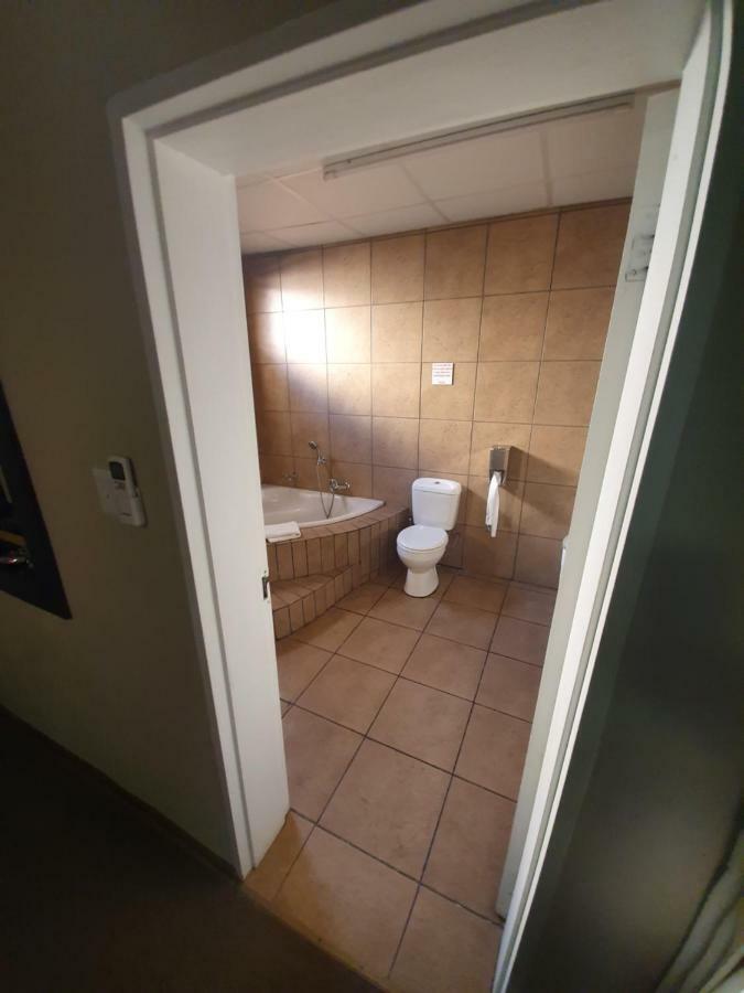 Leach Lodge Kuruman Eksteriør bilde
