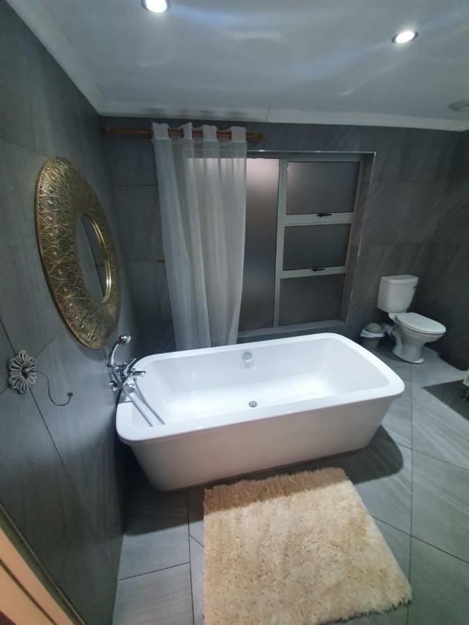 Leach Lodge Kuruman Eksteriør bilde