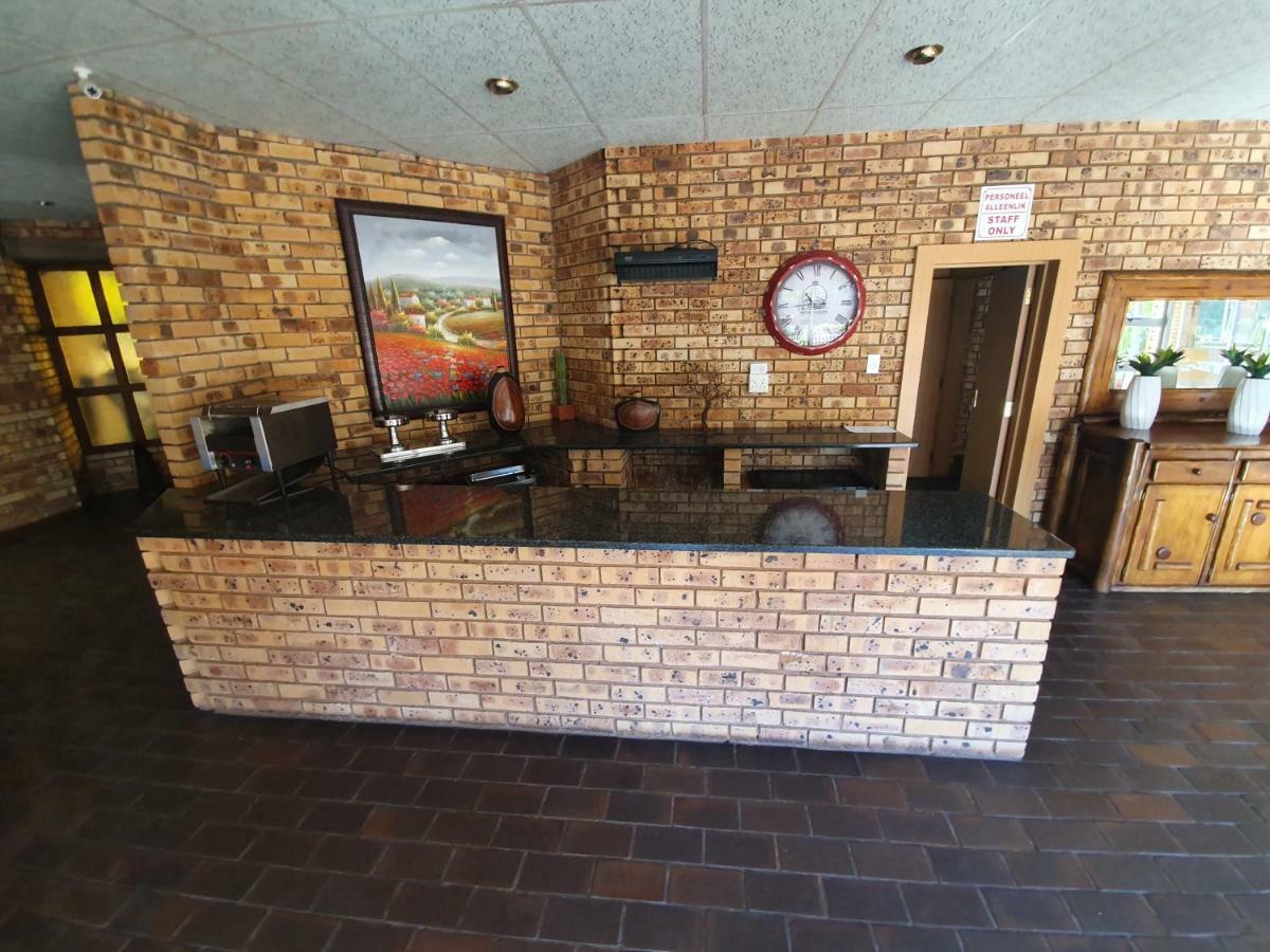 Leach Lodge Kuruman Eksteriør bilde