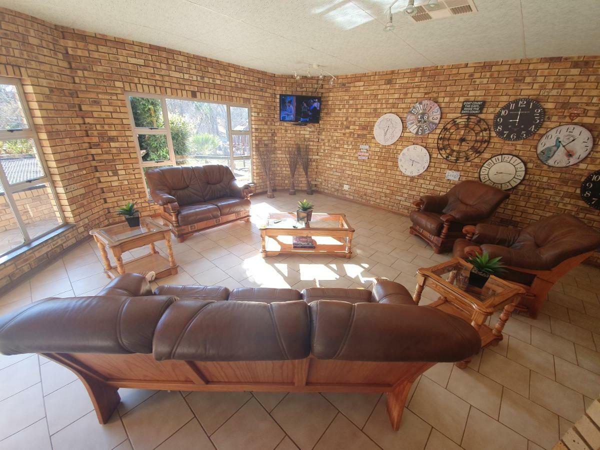 Leach Lodge Kuruman Eksteriør bilde